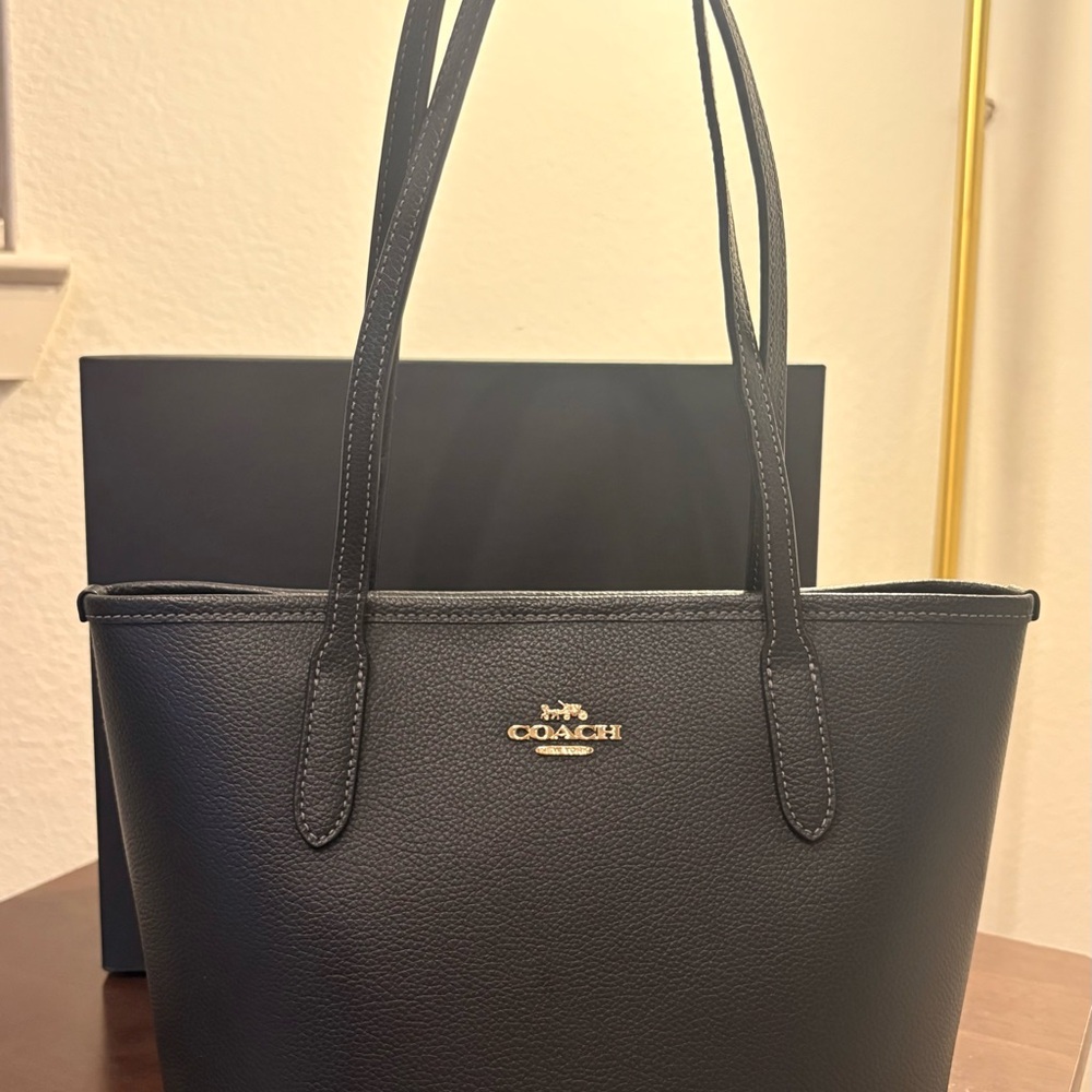 Coach small city tote